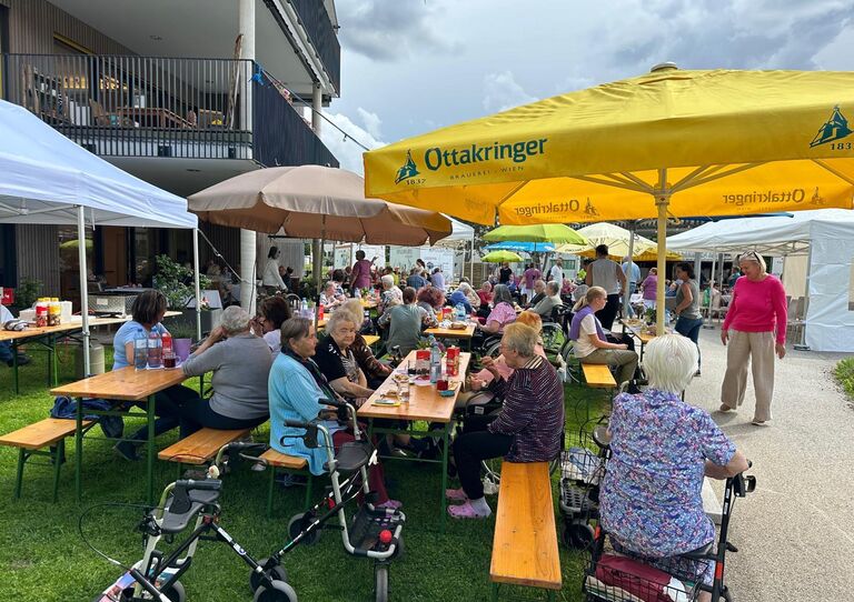 10-jähriges Jubiläum im Pflegeheim Stephansheim 10-jähriges Jubiläum im Pflegeheim Stephansheim