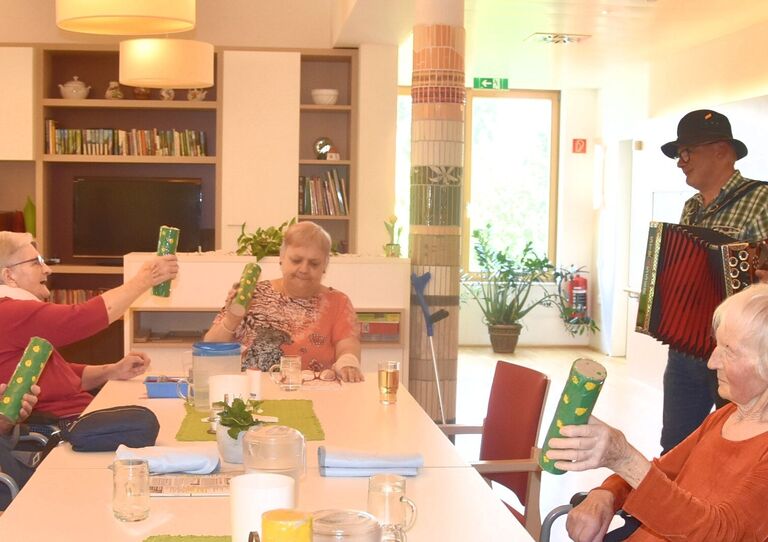 Musiknachmittag im Urbanusheim.