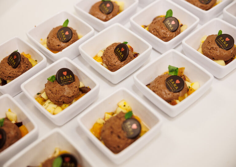 SANA Catering verwöhnte die Gäste mit köstlichen Speisen und Getränken SANA Catering verwöhnte die Gäste mit köstlichen Speisen und Getränken