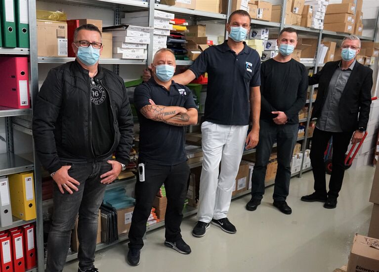 Das HB Logistik Team