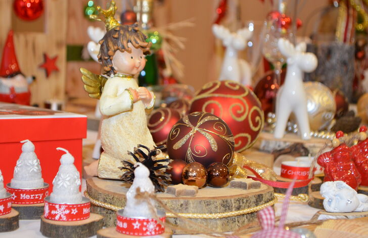 Weihnachtsmarkt im Clementinum