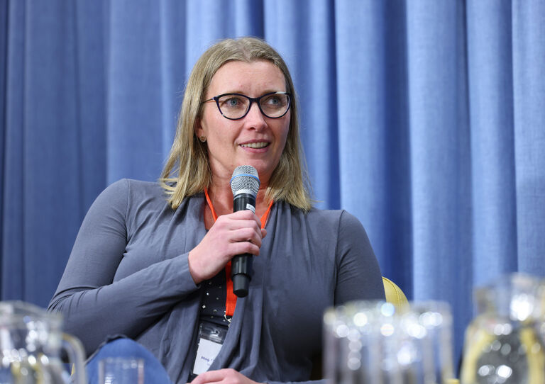 Karin Zettl-Widener in der Diskussion