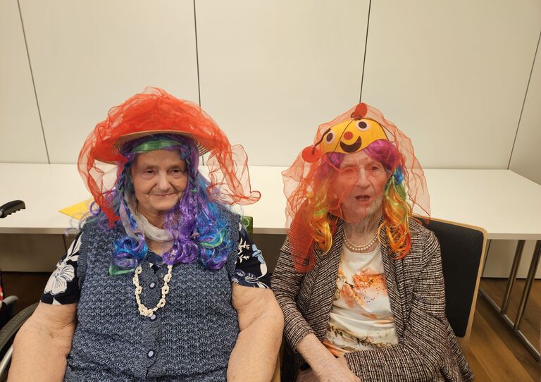 Närrische Tradition: Fasching in unseren Häusern