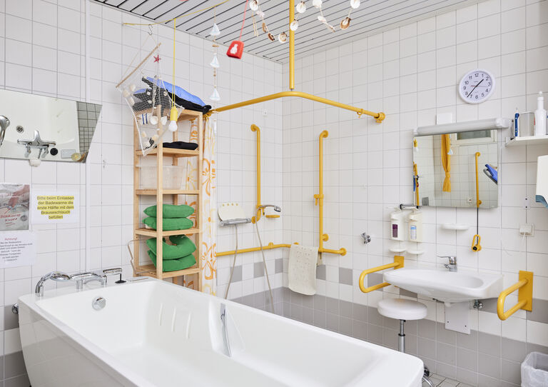 Pflegebad in der HABIT WG 1 Clementinum