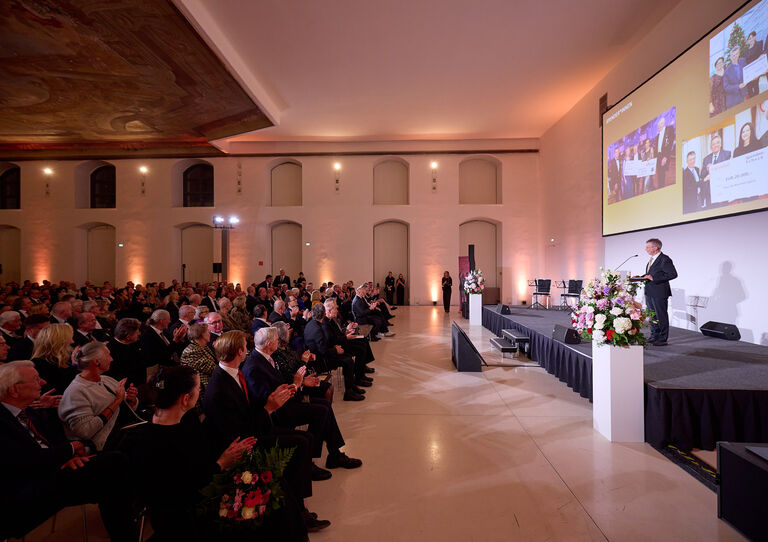 Danke an alle Gäste, die wir bei unserem besonderen Jubiläumsfest begrüßen durften! Danke an alle Gäste, die wir bei unserem besonderen Jubiläumsfest begrüßen durften!