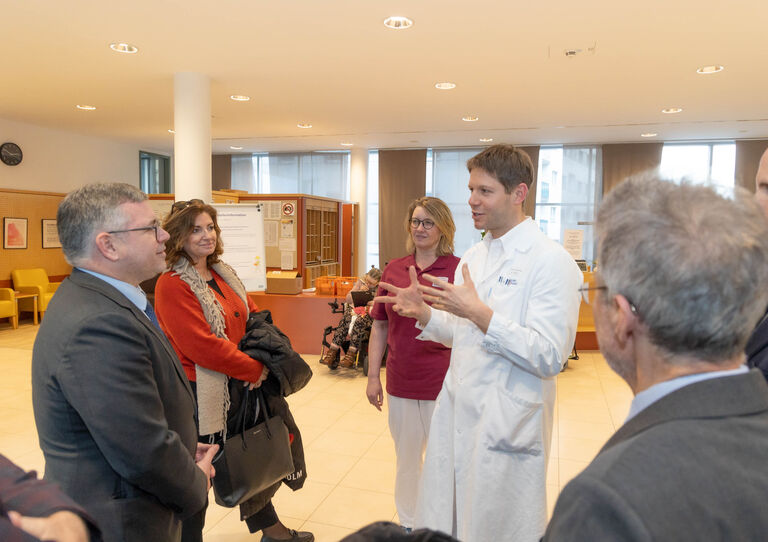 Austausch im HB Pflegekrankenhaus Seeböckgasse in Wien-Ottakring Austausch im HB Pflegekrankenhaus Seeböckgasse in Wien-Ottakring