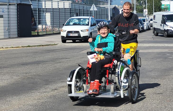 Rollstuhlfahrrad Spende