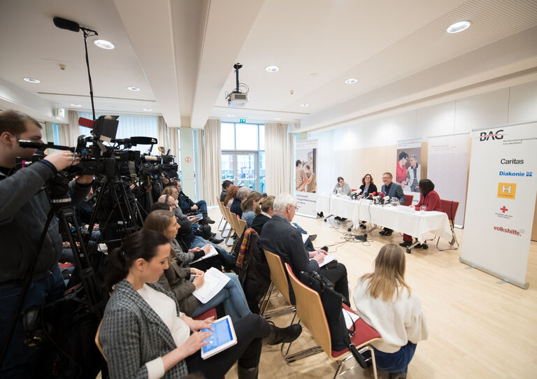 Bundesminister Rudolf Anschober zu Besuch im HB