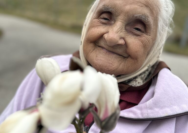 Das Haus der Barmherzigkeit wünscht ein gesegnetes Osterfest Das Haus der Barmherzigkeit wünscht ein gesegnetes Osterfest