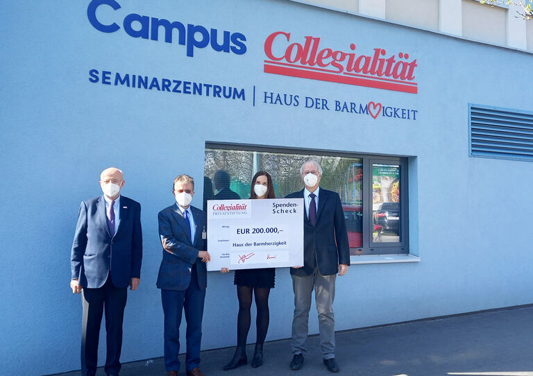 Spendenübergabe der Rekordspende der Collegialität Privatstiftung für das neue HB Seminarzentrum