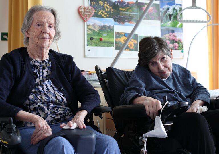 Bewohnerinnen Elfriede und Lotte.