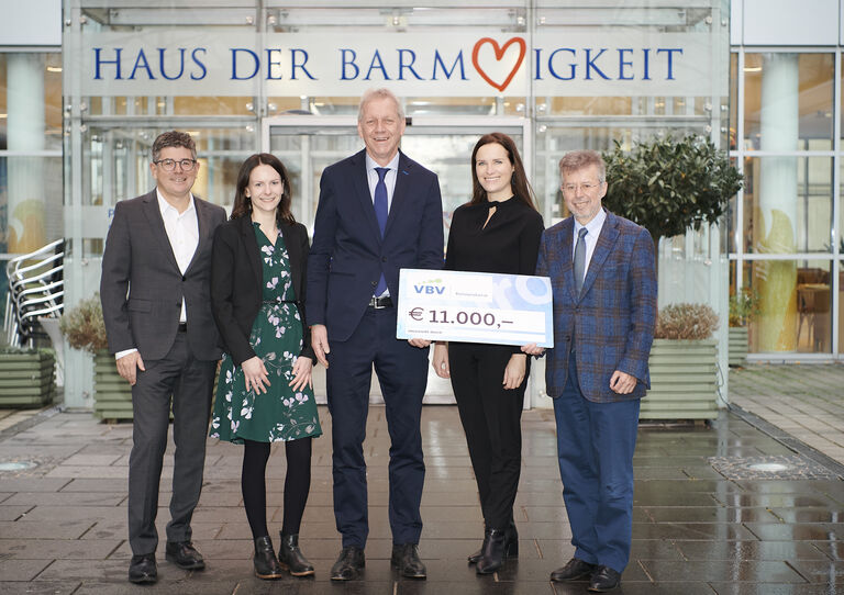 Spendenübergabe der VBV an das Haus der Barmherzigkeit