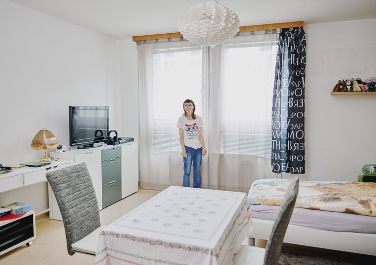 Kundin in ihrer Garconniere in der HABIT WG Kulmgasse