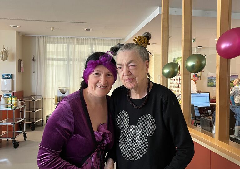 Närrische Tradition: Fasching in unseren Häusern