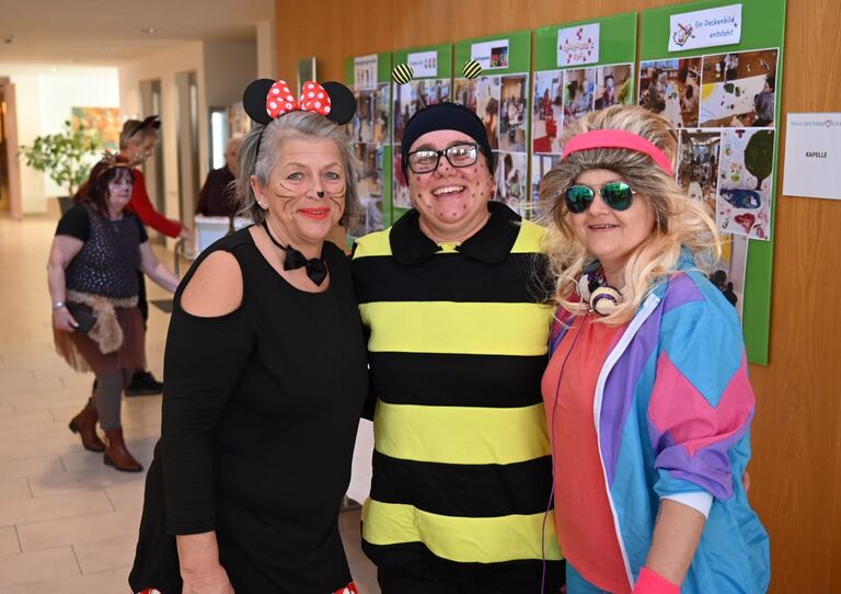 Närrische Tradition: Fasching in unseren Häusern