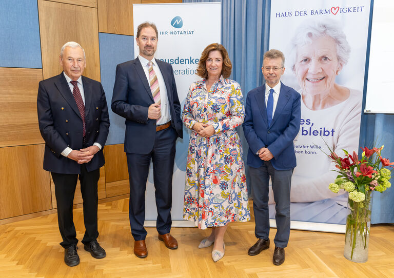 Gruppenbild Langes Leben: Johannes Huber, Harald Stockinger, Andrea Kapounek und Christoph Gisinger
