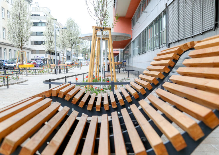 Sitz- und Ruhemöglichkeiten im neuen Pocket-Park in Wien-Ottakring │ Foto: Christian Fürthner Sitz- und Ruhemöglichkeiten im neuen Pocket-Park in Wien-Ottakring │ Foto: Christian Fürthner