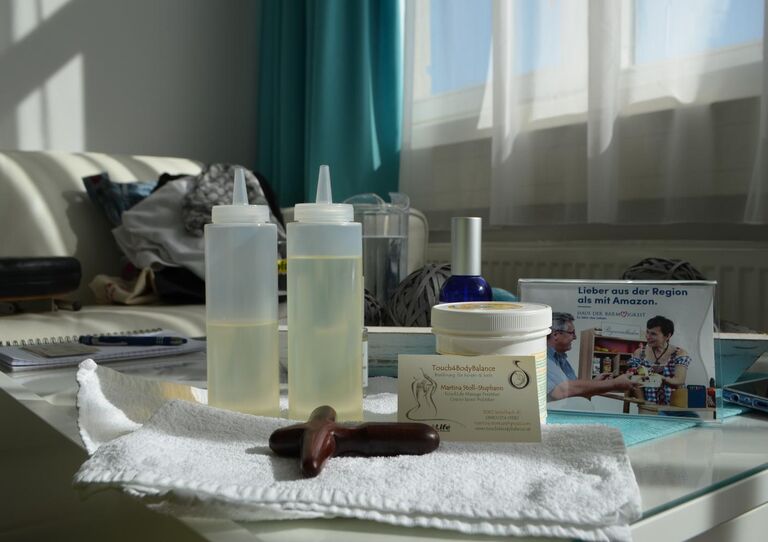 Verschiedene Massageprodukte.