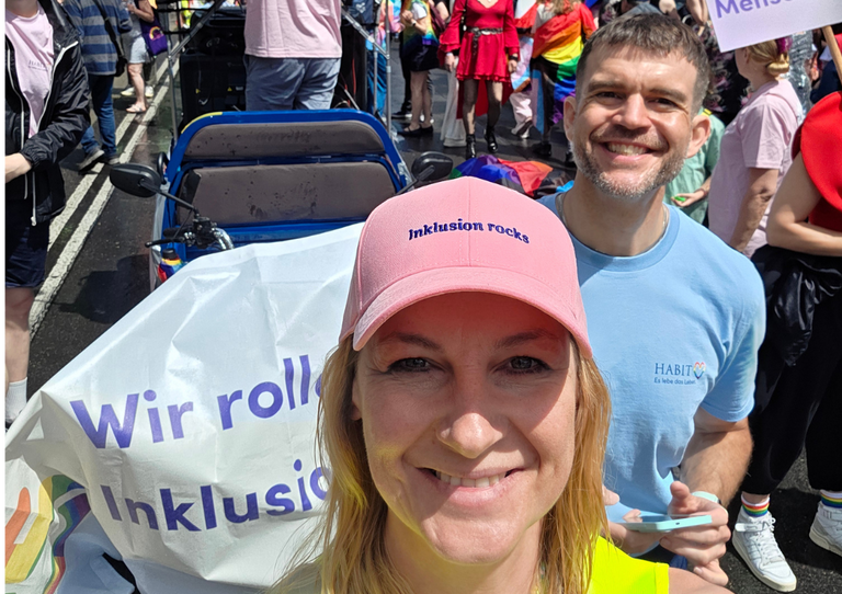 HABIT – Haus der Barmherzigkeit Inklusionsteam bei der Wiener Regenbogenparade am 13. Juni 2026 HABIT – Haus der Barmherzigkeit Inklusionsteam bei der Wiener Regenbogenparade am 13. Juni 2026