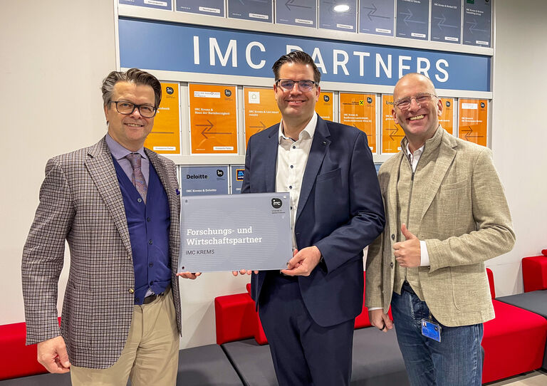 vlnr.: Markus Mattersberger (Geschäftsführer, HB Pflegeheime Niederösterreich), Bernhard Dollensky (COO, IMC Krems) und Markus Golla (Institutsleitung Pflegewissenschaften und Studiengangsleitung von Gesundheits- und Krankenpflege, IMC Krems)