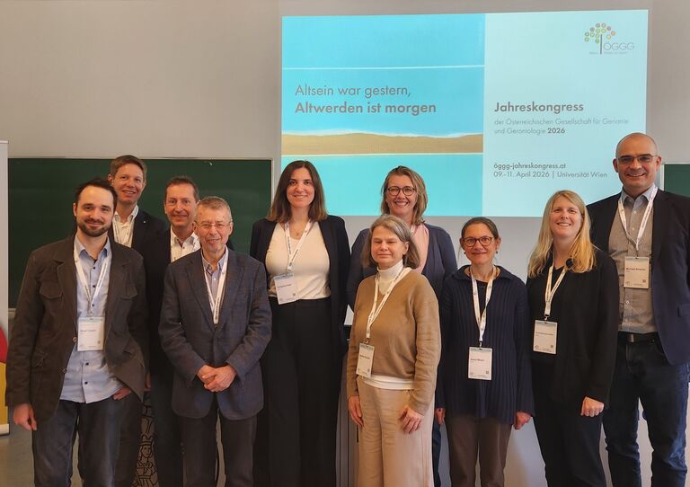 Kolleg:innen des Haus der Barmherzigkeit beim ÖGGG-Jahreskongress: Matei Capatu, Christoph Gisinger, Bärbel Sturtzel, Alexa Meyer, Doris Hintersteiner‑Stadler, Matthias Unseld, Thomas Dorner, Christina Fastl, Karin Zettl‑Wiedner, Michael Smeikal