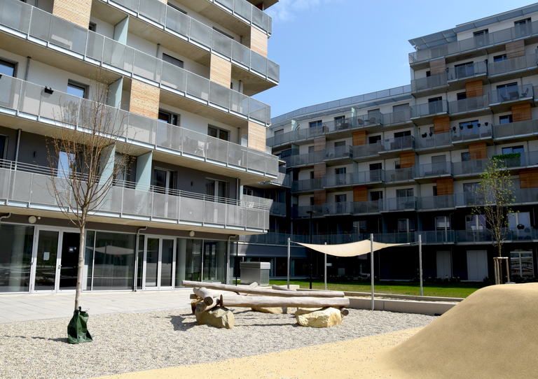 Innenhof GV Ilse Bruck Straße