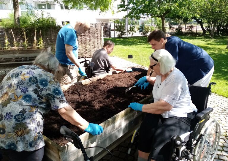 Garteln in der Tokiostraße