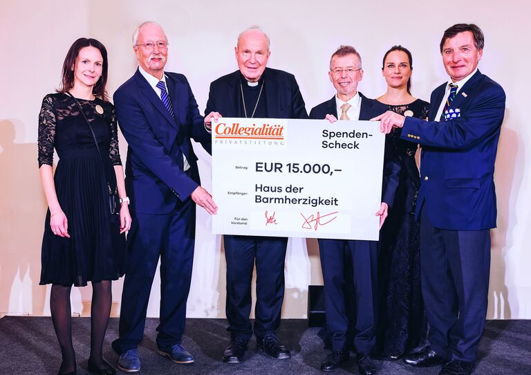 Die Collegialität Privatstiftung würdigte das HB mit einer großzügigen Spende von 15.000 Euro, die von den Stiftungsvorständen Thomas Böck und Gerald Scheidl überreicht wurde. Die Collegialität Privatstiftung würdigte das HB mit einer großzügigen Spende von 15.000 Euro, die von den Stiftungsvorständen Thomas Böck und Gerald Scheidl überreicht wurde.