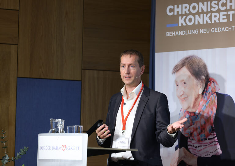 Thomas Dorner beim Vortrag zur Gesundheitsförderung