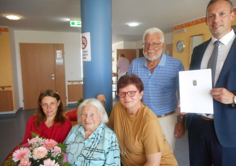 Bewohnerin Margareta feiert ihren 101. Geburtstag.