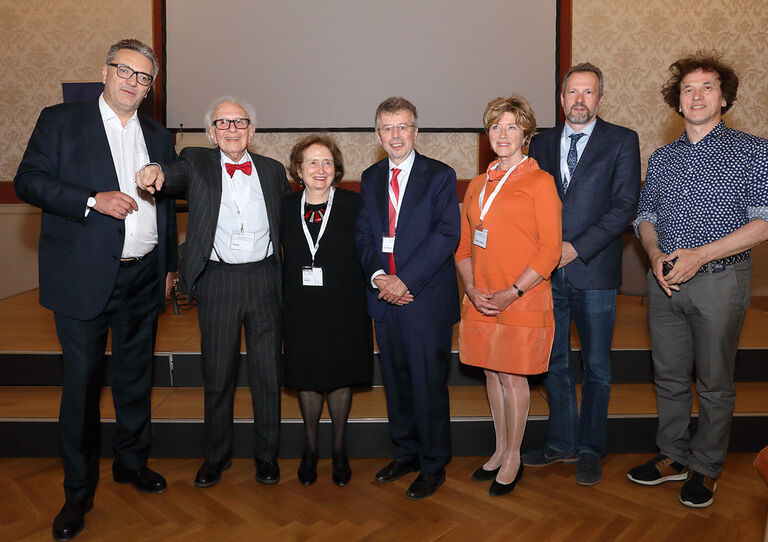 Gruppenfoto der Keynote-Speaker beim Geriatriekongress