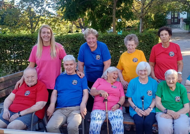 Kegelrunde im Pflegeheim Am Maurer Berg Kegelrunde im Pflegeheim Am Maurer Berg